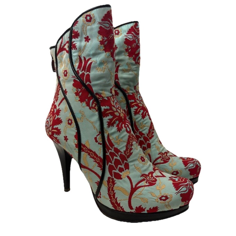 Rockwell Tharp Boots floral US Size  8 1/2 EURO 39 FAST SHIPPING